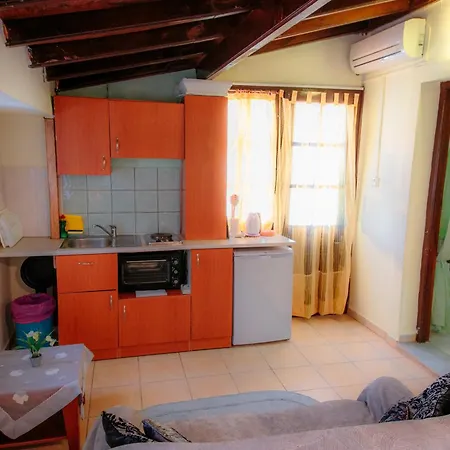 Alessandro 아파트호텔