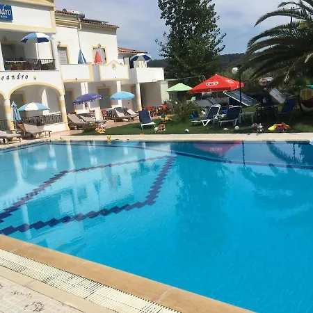 Alessandro Aparthotel 4*