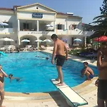 Alessandro 아파트호텔 Sidárion