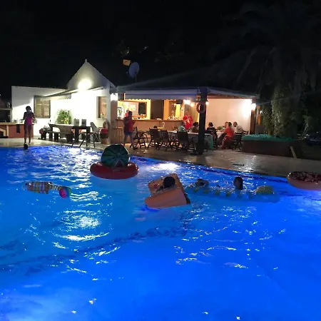 Apartahotel Alessandro 4*